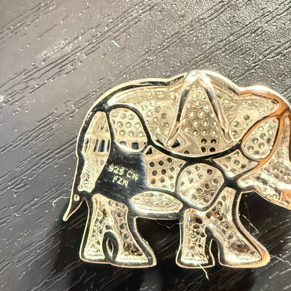 925 Sterling Silver Clear Iced CZ & Blue Sapphire Elephant Pendant - Picture 5 of 9